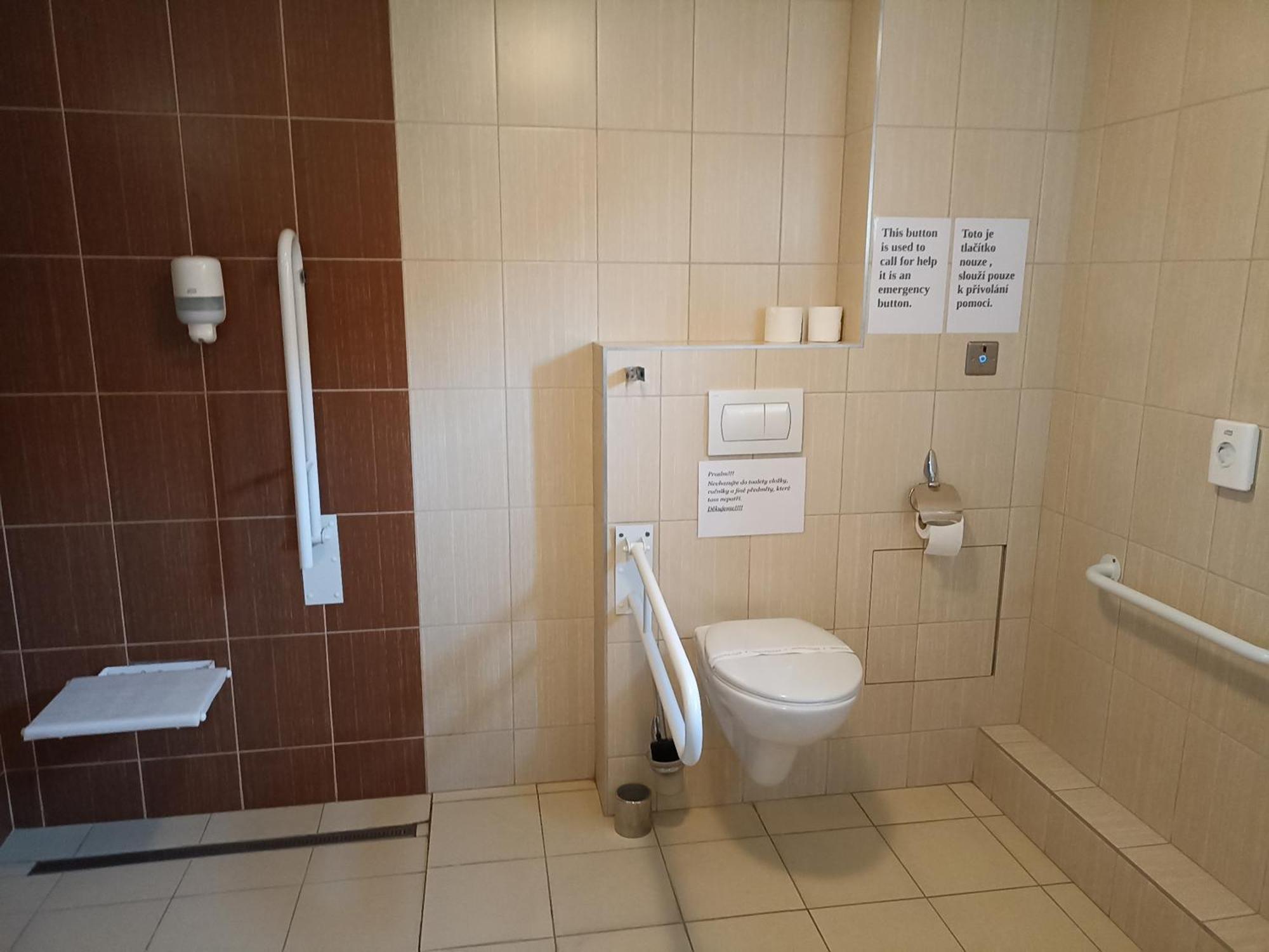 Penzion U Tri Statkaru Dobris Exterior foto