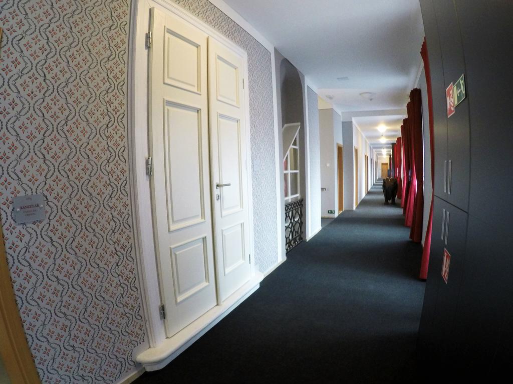 Penzion U Tri Statkaru Dobris Exterior foto